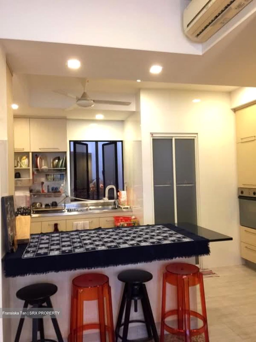 Dover Parkview (D5), Condominium #565679131